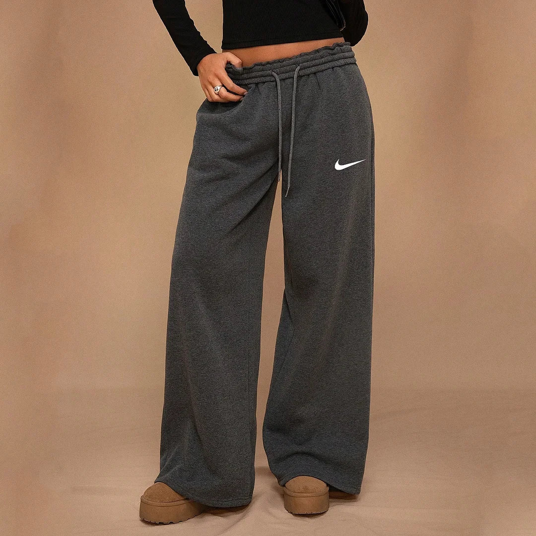NK™ - Essential High-Waist Lounge Pants